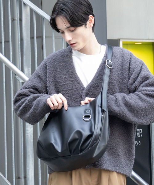 2Way Synthetic Leather Round Shoulder hand bag /タックラウンド