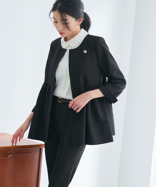 ストレッチ ｜ ノーカラー タックギャザー ペプラム スリムパンツ