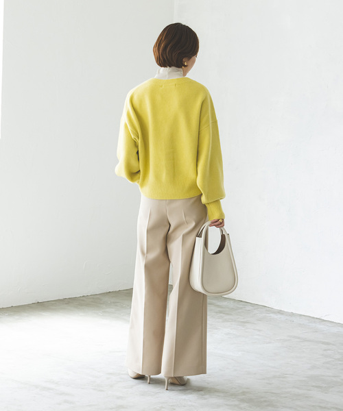 Noble（ノーブル）の「カシミヤ混Vネックパフスリーブカーディガン