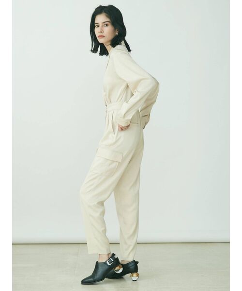 EVRIS（エヴリス）の「SATIN TAILOR ジャンプスーツ（つなぎ