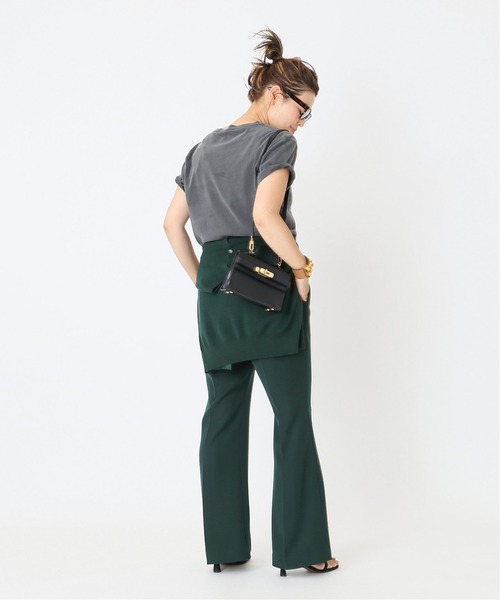 Deuxieme Classe（ドゥーズィエムクラス）の「イージーフレアパンツ