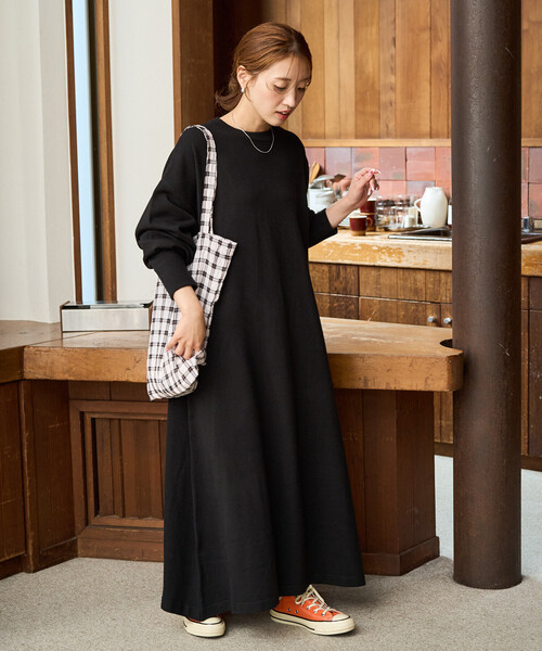 セール】限定展開 フレア マキシ カラー ニット ワンピース