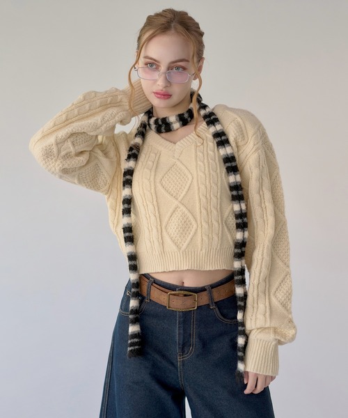 V-neck cable knit / Vネックケーブルニット（ニット/セーター