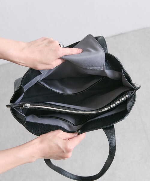 セール】スタッズ仕切りトートバッグ《SNSで問い合わせ多数！/本革/A4