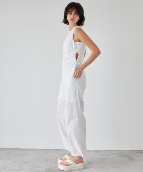 セール】Open Side Waist Jumpsuit /スカラップナイロンロンパース