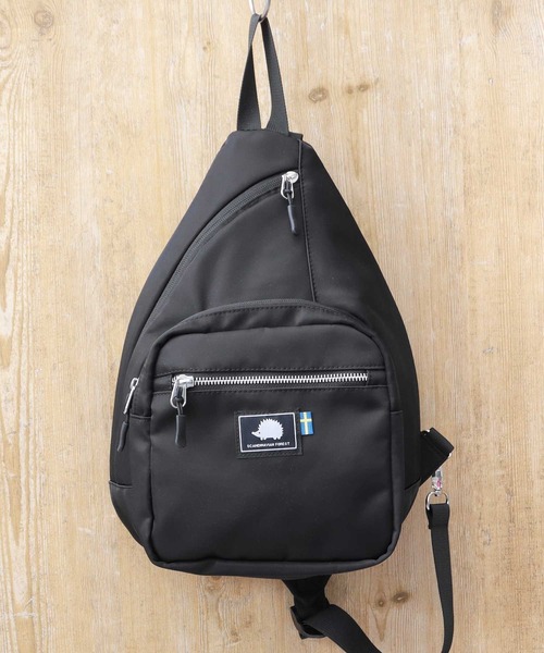 撥水ナイロン 9ポケット ワンショルダー スリングバッグ（ボディバッグ