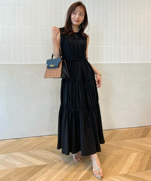 anuans（アニュアンス）の「ギャザーティアードカットワンピース