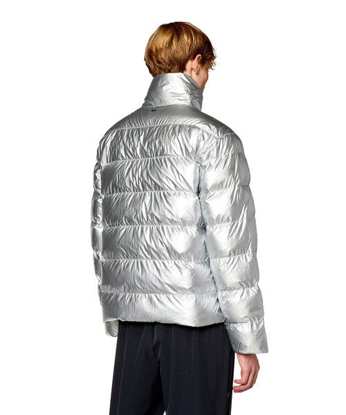 DIESEL（ディーゼル）の「メンズ ウィンタージャケット 中綿 シルバー