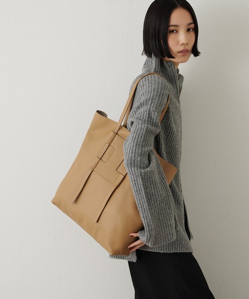 IACUCCI（イアクッチ）の「ブレッツァ CERVO/INSTAMP（トートバッグ