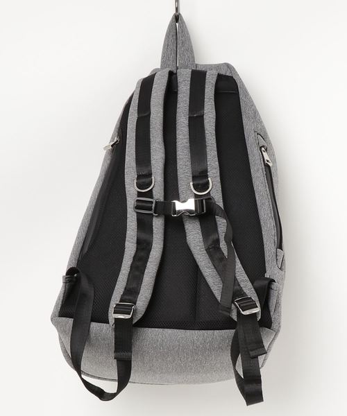 β MEN（ベータメン）の「ネオプレン アシンメトリーリュック（バック