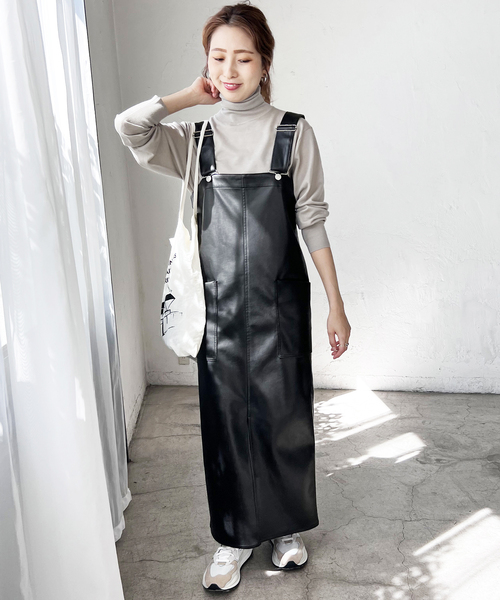 Spick & Span（スピックアンドスパン）の「フェイクレザーワンピース