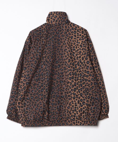 adidas（アディダス）の「レオパード ファイヤーバード オーバーサイズ