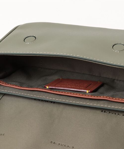 COACH（コーチ）の「チャーター フラップ クロスボディ 18（ショルダー