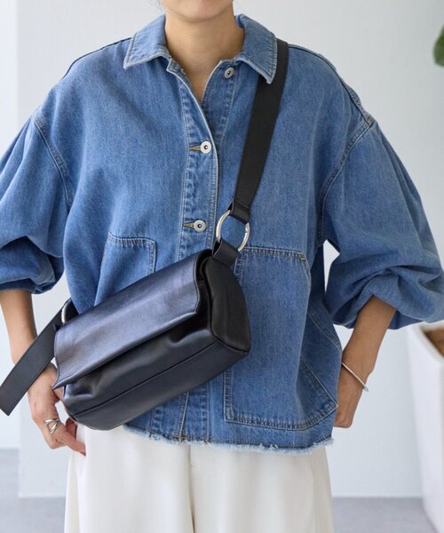 本革》レザーボディバッグ（ショルダーバッグ）｜BEARDSLEY