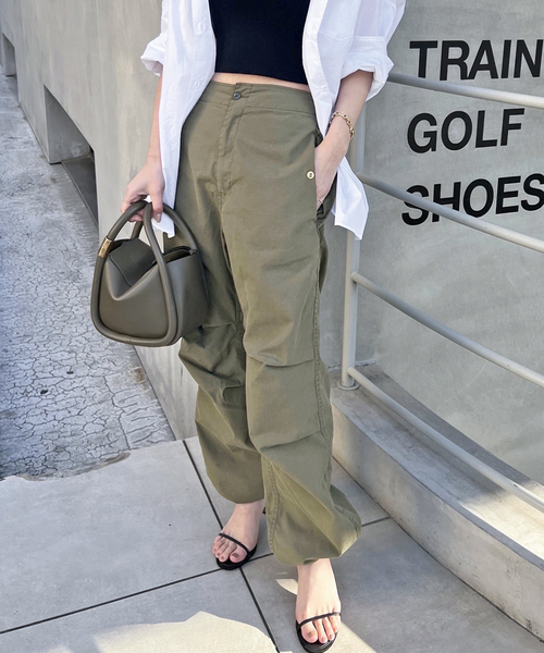 Deuxieme Classe（ドゥーズィエムクラス）の「military カーゴパンツ