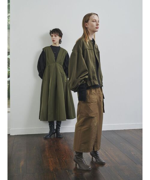 ELENDEEK（エレンディーク）の「ドロップショルダージャンパースカート