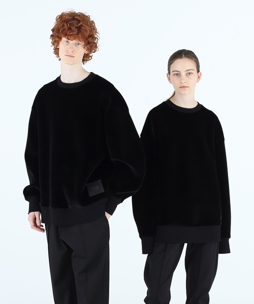 Y-3（ワイスリー）の「U SQUARE VELVET SPACER CREW SWEATSHIRT