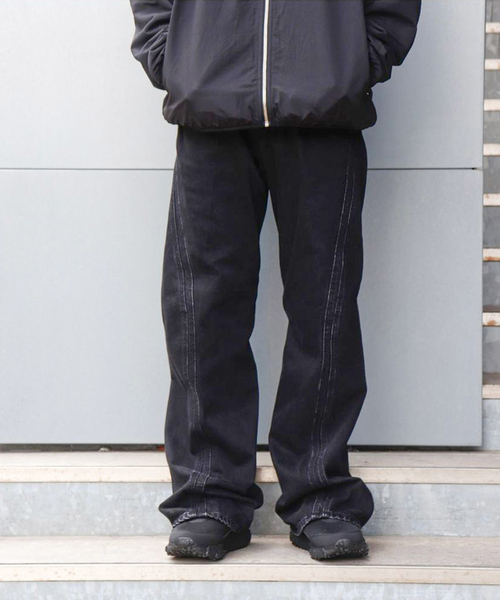 NVRFRGT / ネヴァーフォーゲット】3D TWISTED JEANS F.BLK（デニム