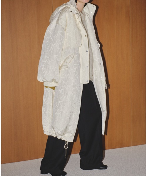 TODAYFUL（トゥデイフル）の「ジャガードダウンコート（テーラード