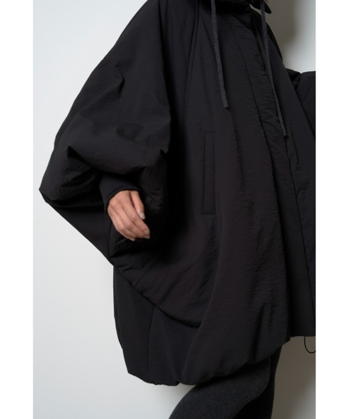 emmi（エミ）の「RE;WARM(TM)ドルマンスリーブ中わたコート（その他