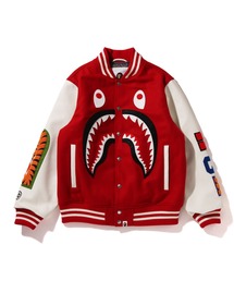 A BATHING APE（アベイシングエイプ）の「BAPE X UNDFTD VARSITY