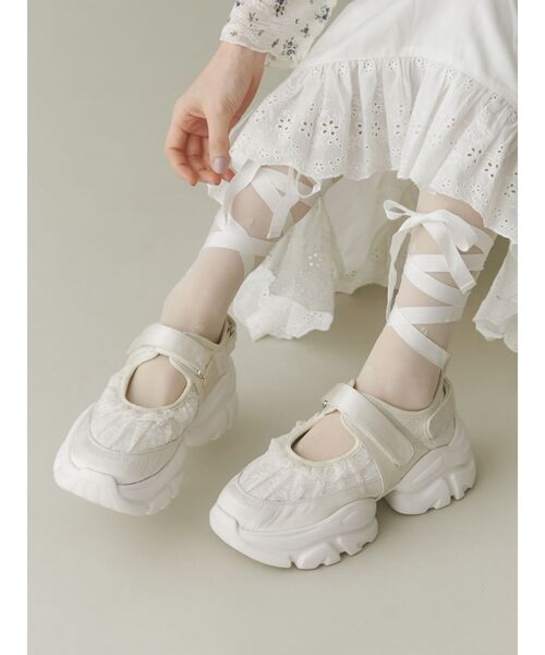 merry jenny（メリージェニー）の「レースアップバレエスニーカー