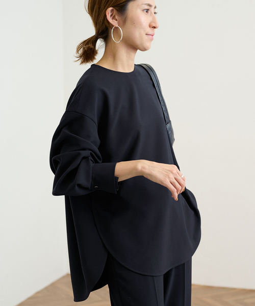 FRAMeWORK（フレームワーク）の「ダブルクロスタックスリーブブラウス