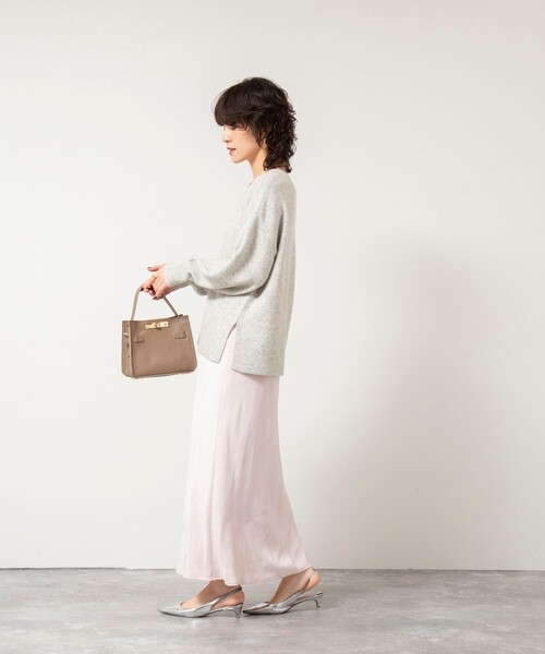 セール】《手洗い可能》モヘヤスパンコールVネックプルオーバー