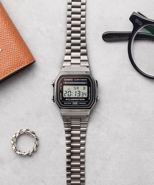 60】【CASIO（カシオ）】BASIC DIGITAL METALLIC（デジタル腕時計