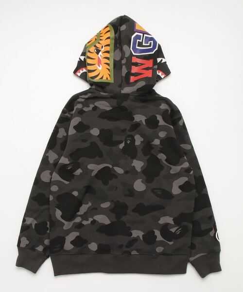 A BATHING APE（アベイシングエイプ）の「COLOR CAMO SHARK ZIP HOODIE