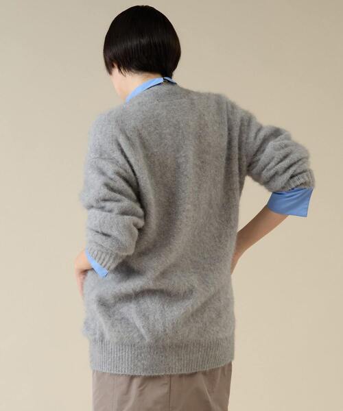 martinique（マルティニーク）の「FOXカシミヤVネックカーディガン