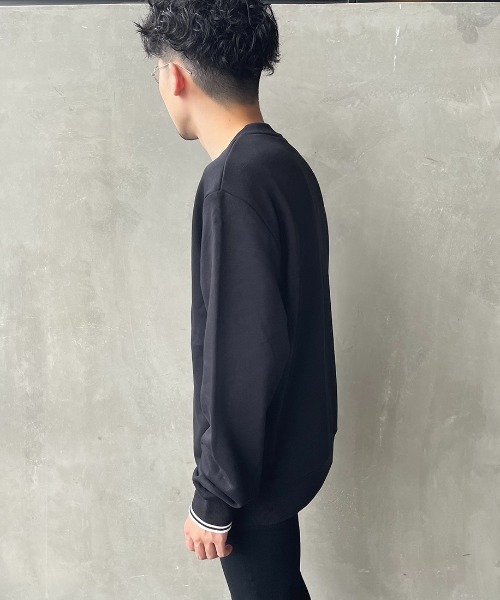 FRED PERRY/フレッドペリー] ワンポイント刺繍 クルーネックスウェット