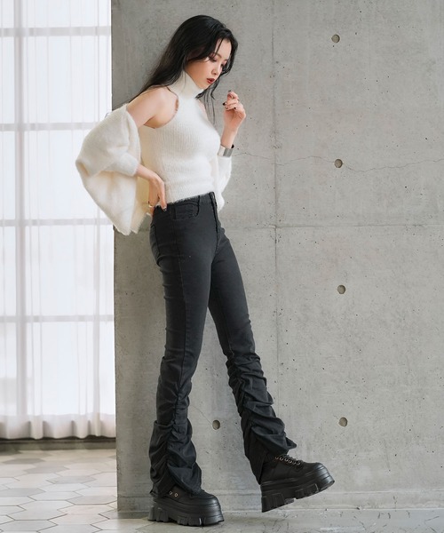 裾くしゅくしゅ極伸びストレッチフレアパンツ（その他パンツ）｜Diable