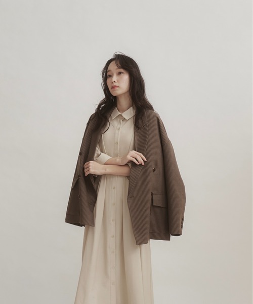 moi tytto（モイテュット）の「ウエストタックデザインシャツ