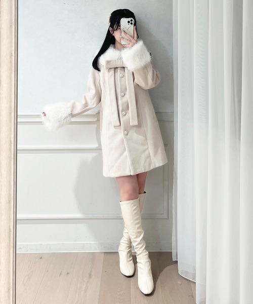 フロントリボン袖ファービジューコート（その他アウター）｜apres jour