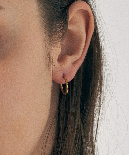 ツイスト フープピアス（ピアス（両耳用））｜ete（エテ）の