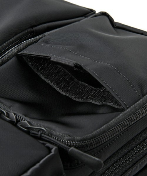 WHITE MOUNTAINEERING（ホワイトマウンテニアリング）の「White