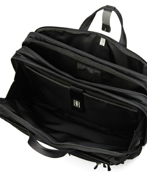 WHITE MOUNTAINEERING（ホワイトマウンテニアリング）の「White