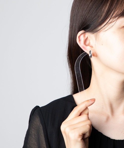 TOM WOOD（トムウッド）の「TOM WOOD Oyster Hoops Small トムウッド