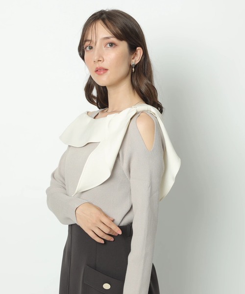 Apuweiser-riche（アプワイザーリッシェ）の「リボンカラーオフショル