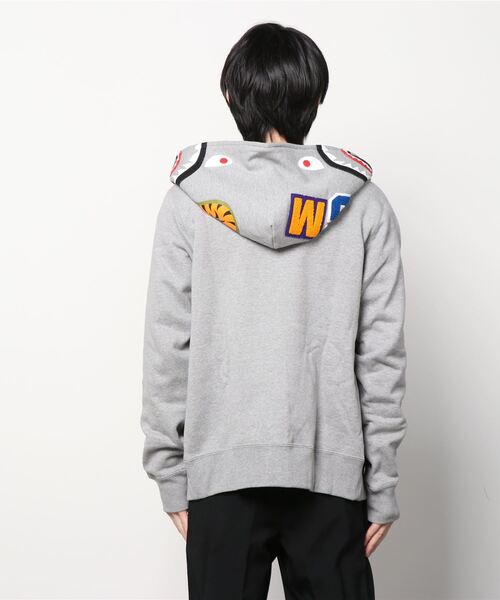 A BATHING APE（アベイシングエイプ）の「SHARK FULL ZIP HOODIE M
