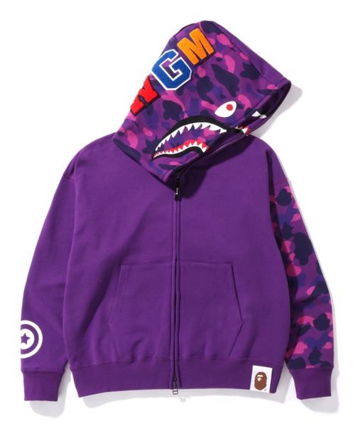 A BATHING APE（アベイシングエイプ）の「COLOR CAMO GIANT SHARK