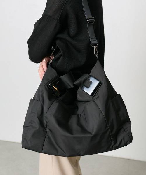 WEB限定カラーあり》ショルダー付き/樹脂パーツトートバッグLサイズ