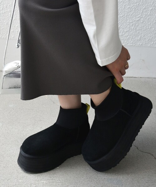 UGG（アグ）の「UGG:CLASSIC MINI DIPPER（ブーツ）」 - WEAR