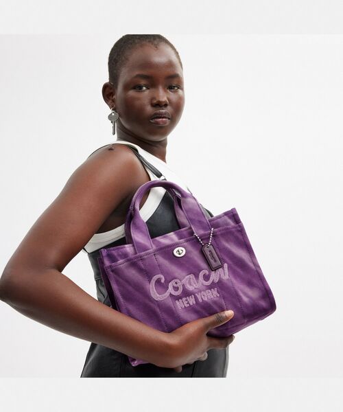 COACH（コーチ）の「【日本限定】カーゴ トート バッグ 26・タイ ダイ