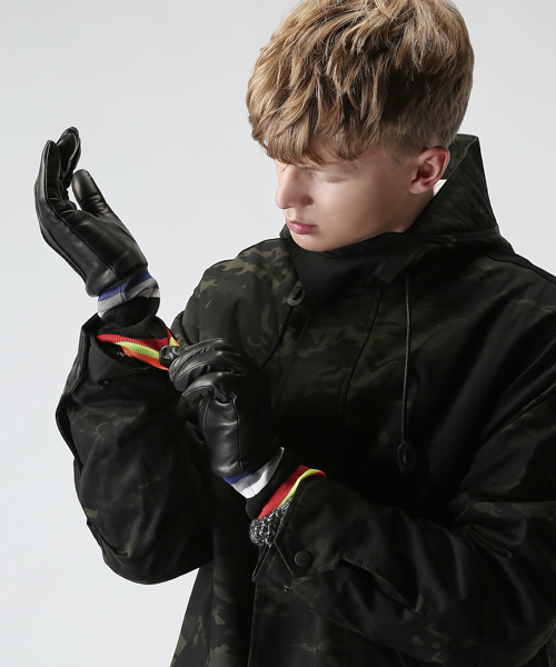 RAF SIMONS（ラフシモンズ）の「Narrow leather gloves stripe elastic