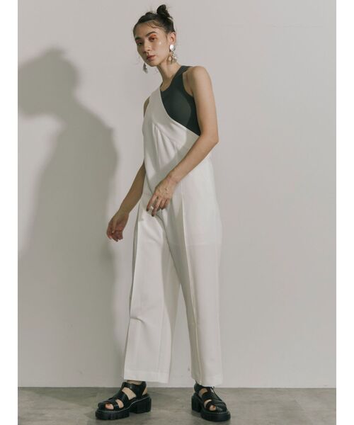 UN3D.（アンスリード）の「ワンショルダーオールインワン（つなぎ