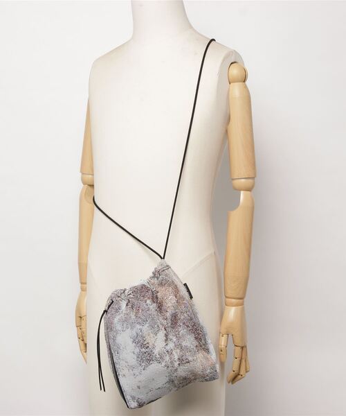 SHINYAKOZUKA（シンヤコヅカ）の「SHINYA KOZUKA /シンヤ コヅカ/SIDE