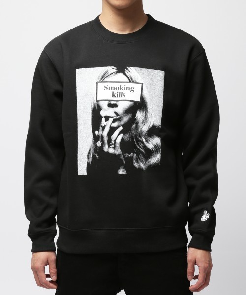 FR2（エフアールツー）の「”Smoking kills” Photoトレーナー ～Ver.1