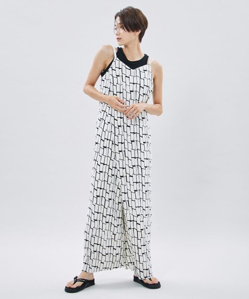 UN3D.（アンスリード）の「【UN3D./アンスリード】CRYSTAL PLEATS AIO